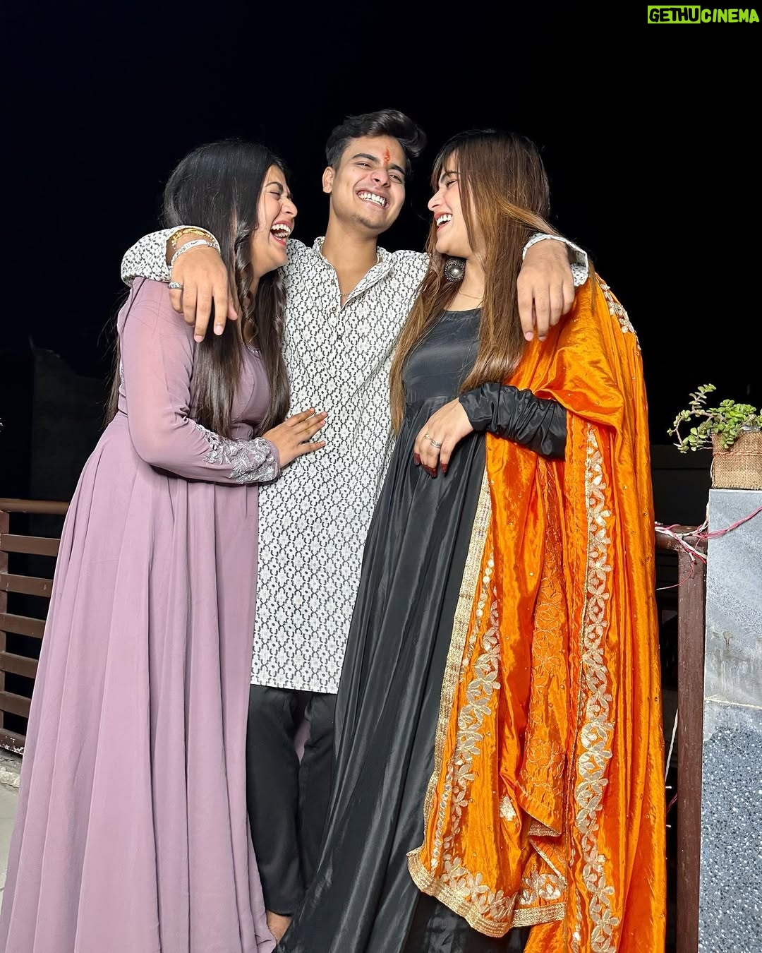 Amisha - 12K Likes - Happy rakshabandhan ❤️🫶🏻 @__amisha17 @itz_ritesh_25 @tejal9666 @nitesh23612
