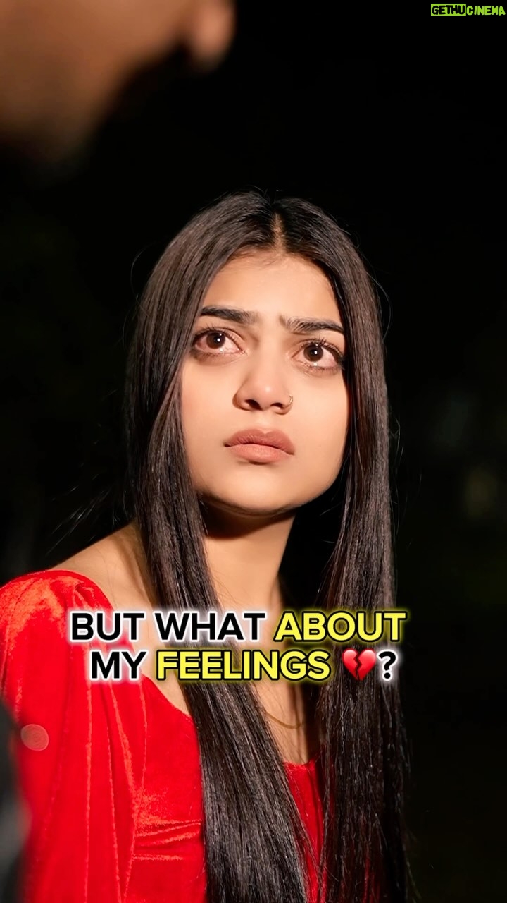 Amisha - 532.8K Likes - I understand your feeling par meri feeling ka kya ❤️‍🩹 @__amisha17  @happy_singh_d1 

Camera - @__karan.mehra 
Light - @max__kk0