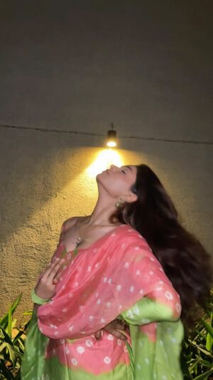 Amisha Mewada Instagram - 🦚✨
.
.
#reels #explore #trend