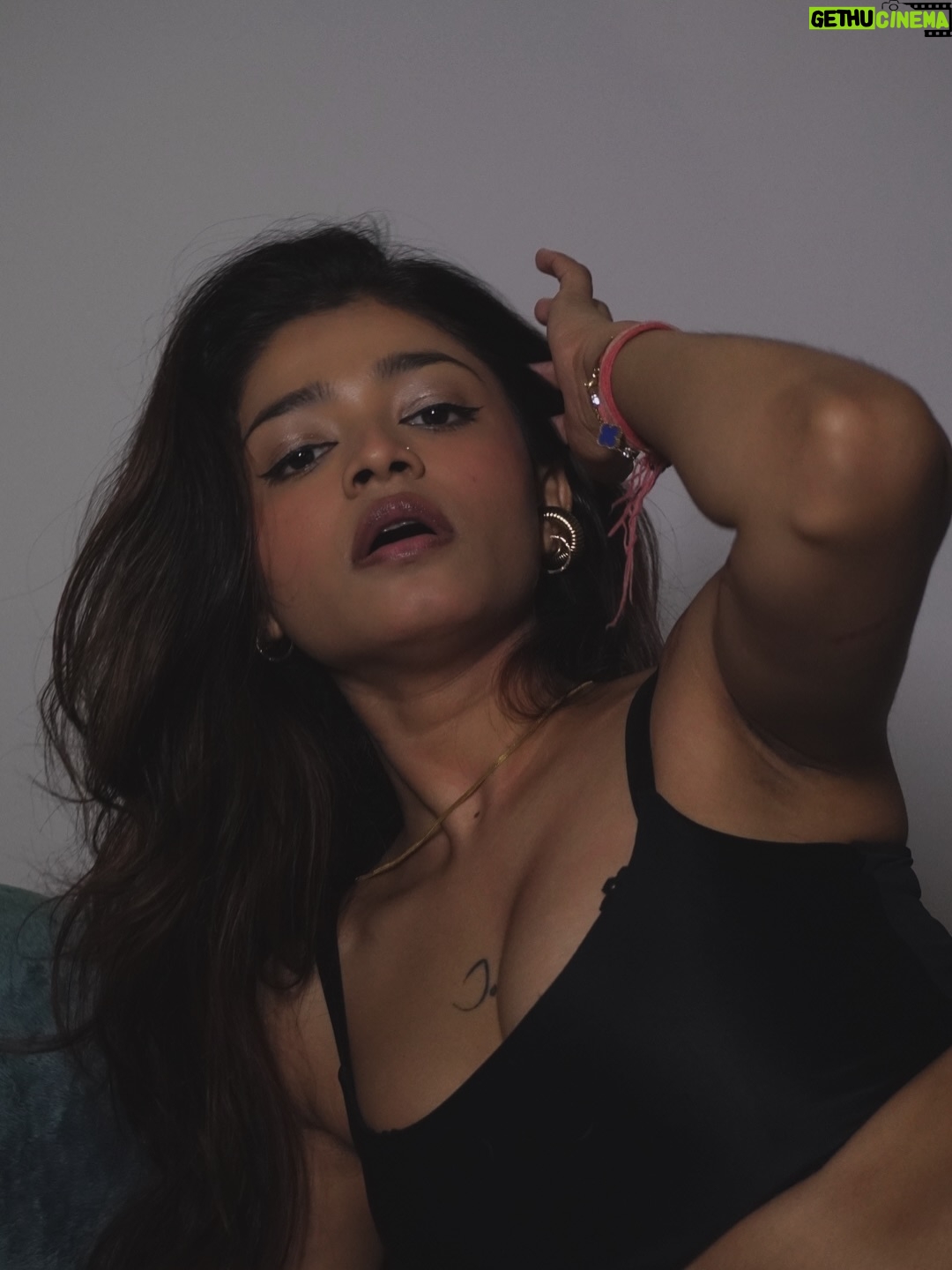Amisha Mewada - 134.5K Likes - 6:45 💣⚡️
.
.
.
#explore #trend #love