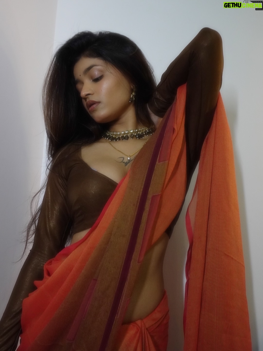 Amisha Mewada - 76.3K Likes - 🐦‍🔥🍁🏮
.
.
#explore #trend #love