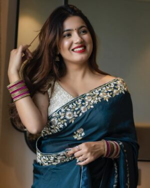 Amisha Sharma Instagram - ❤️