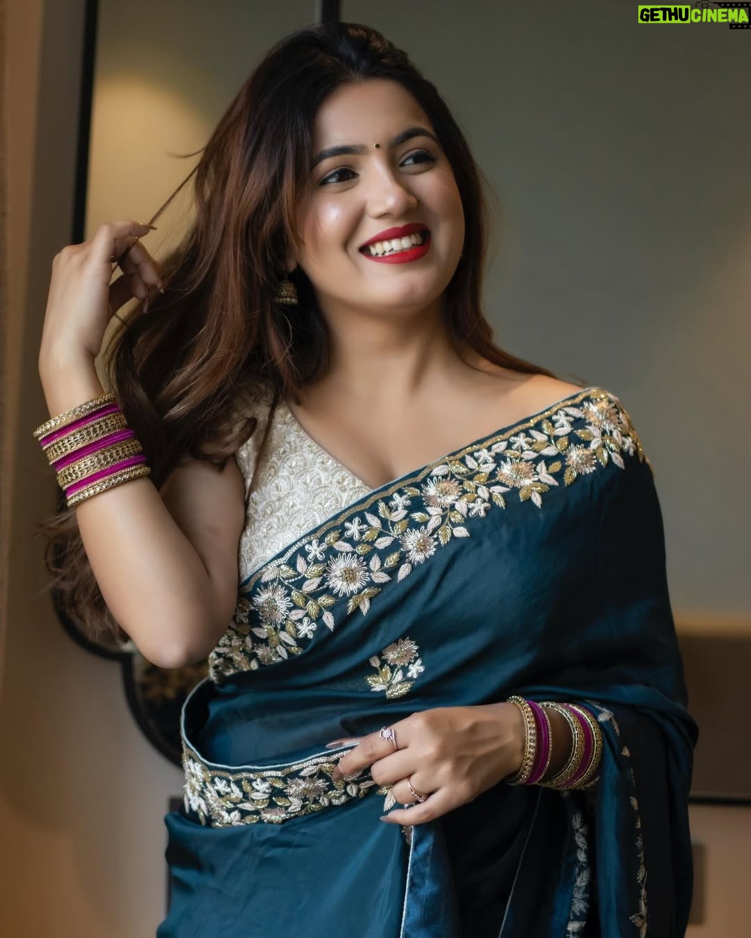 Amisha Sharma - 39K Likes - ❤️