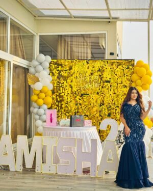 Amisha Sharma Instagram - Cheers to 22🥂
24.10