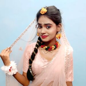 Amita Devi Instagram - Happy janmashtami to all of you gyz ❤️ 
.
.
.

Makup by @sonam_makeover_nouranga 
#viral #trending #reels#post #new #explore#amitadevi20