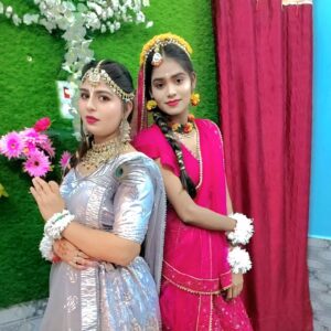 Amita Devi Instagram - Happy janmashtami to all of you gyz ❤️
.
.
.
Makup by @sonam_makeover_nouranga
#viral #trending #reels#post #new #explore#amitadevi20