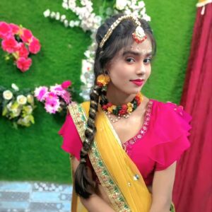 Amita Devi Instagram - Happy janmashtami to all of you gyz ❤️ 
.
.
.

Makup by @sonam_makeover_nouranga 
#viral #trending #reels#post #new #explore#amitadevi20