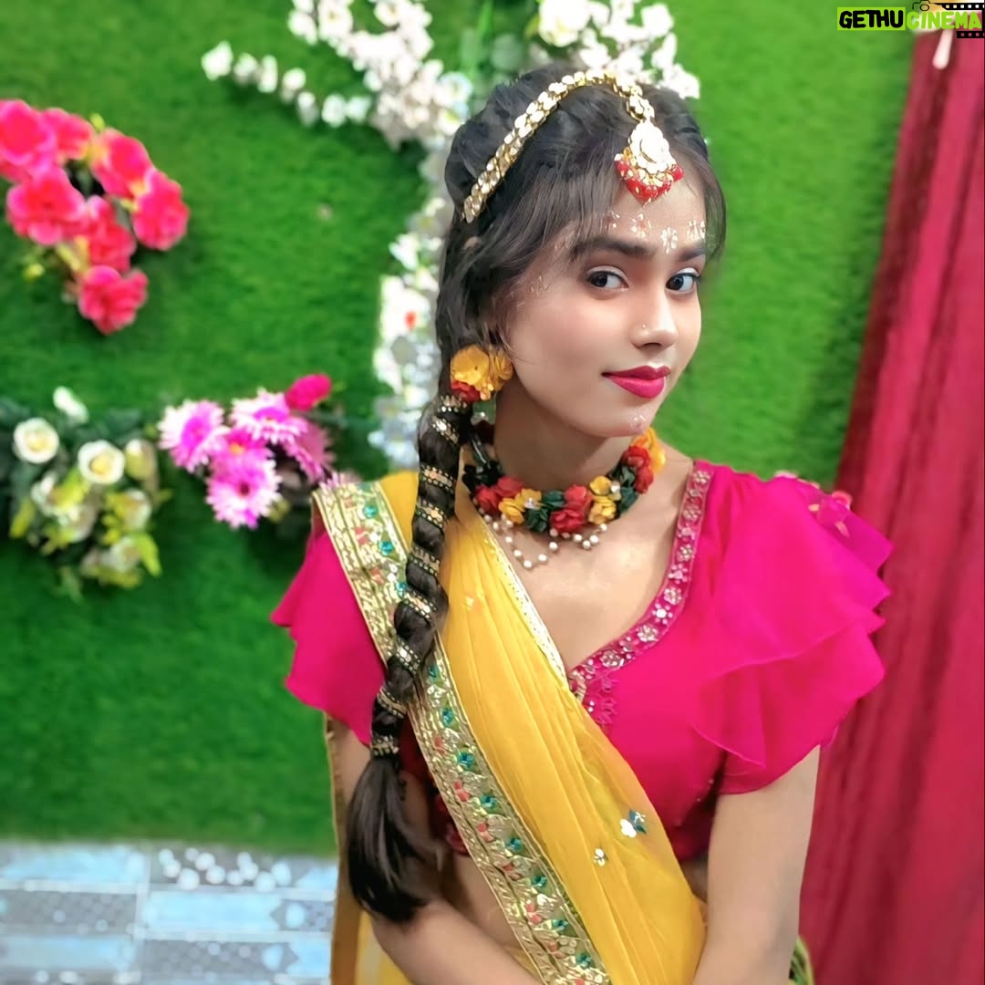 Amita Devi - 389 Likes - Happy janmashtami to all of you gyz ❤️ 
.
.
.

Makup by @sonam_makeover_nouranga 
#viral #trending #reels#post #new #explore#amitadevi20