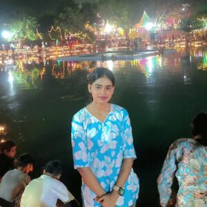 Amita Devi Instagram - Kusmanda devi temple ❤️🌸kon kon gya h 
.
.
.
.
.
#viral #trending #post #new#post #explore