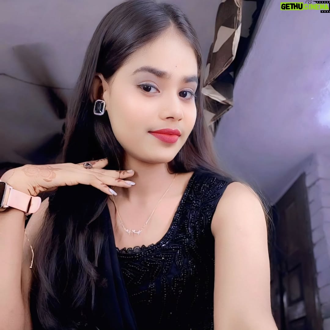Amita Devi - 494 Likes - 🖤🖤
......
