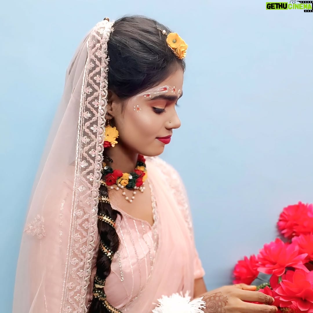Amita Devi - 389 Likes - Happy janmashtami to all of you gyz ❤️ 
.
.
.

Makup by @sonam_makeover_nouranga 
#viral #trending #reels#post #new #explore#amitadevi20