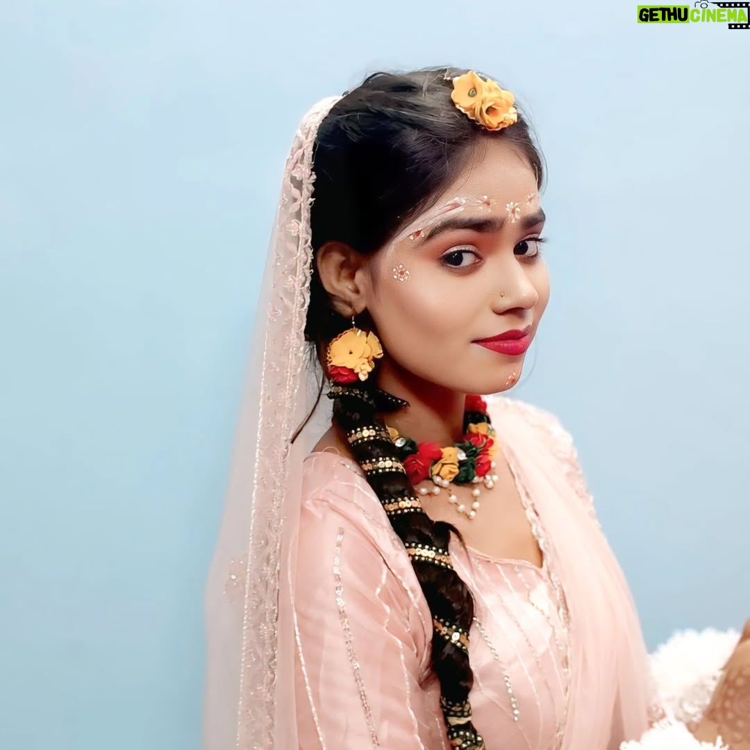Amita Devi - 389 Likes - Happy janmashtami to all of you gyz ❤️ 
.
.
.

Makup by @sonam_makeover_nouranga 
#viral #trending #reels#post #new #explore#amitadevi20