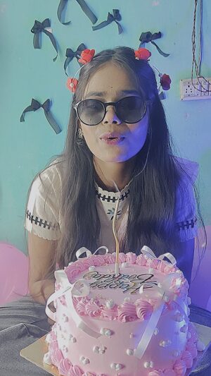 Amita Devi Instagram - Happy birthday to me..❤️
.
.
.
.
.
#viral #trending #song #explore #reel #amitafam #viral #explore #birthdayfun #birthdaycake #birthday