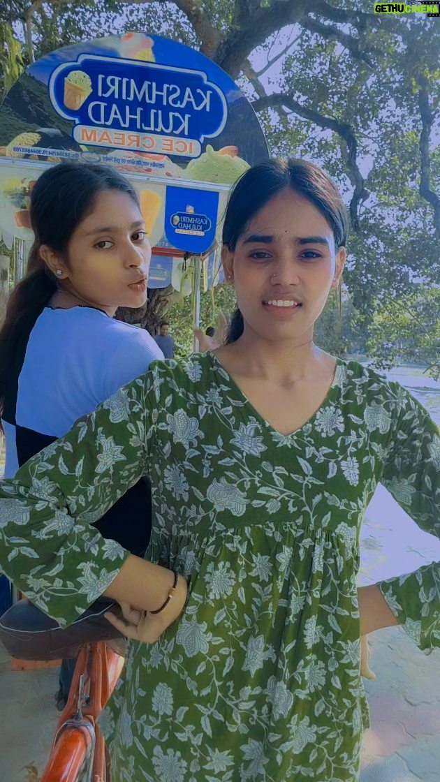 Amita Devi - 159 Likes - Ak ak rupya jma krke khrida h ise maine..😂😂
.
.
.
.

.#viral #trending #song #explore #amitadevi20 #instagram #amitafam #song #funny #video#new#funny