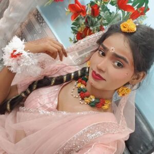 Amita Devi Instagram - Happy janmashtami to all of you gyz ❤️
.
.
.
Makup by @sonam_makeover_nouranga
#viral #trending #reels#post #new #explore#amitadevi20