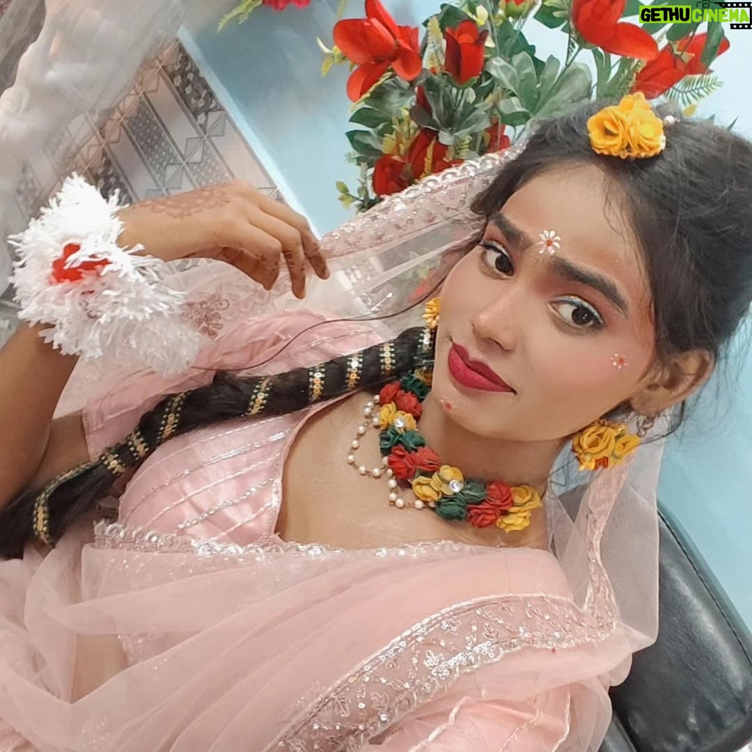 Amita Devi - 389 Likes - Happy janmashtami to all of you gyz ❤️ 
.
.
.

Makup by @sonam_makeover_nouranga 
#viral #trending #reels#post #new #explore#amitadevi20