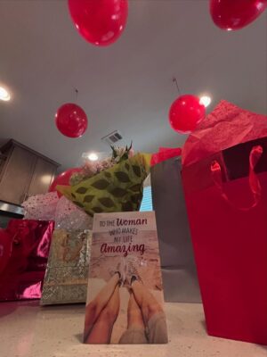 Amiyah Scott Instagram - One year down, a lifetime to go 🥹🤞🏾
Thank you for showing me what true love really is. I’ve never felt more loved, seen, safe, adored, supported & understood. You make me feel special every day, even without trying, it just comes so naturally to you. I thank God for you and I look forward to spending the rest of my life with you. I love you baby @90.wbd with everything in me ❤️‍🔥 Happy 1 year anniversary ❤️‍🔥