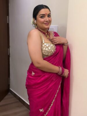 Amrapali Dubey Instagram - Nothing can dim the light that shines from within 💫✨

#eventdiaries💕