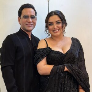 Amrapali Dubey Instagram - सर्व श्रेष्ठ अभिनेता 🥰 @dineshlalyadav 
सर्व श्रेष्ठ अभिनेत्री 🥰 @aamrapali1101 
बेस्ट जोड़ी 2025 🥰♥️🤌🏼

फ़िल्म : फसल 🌾