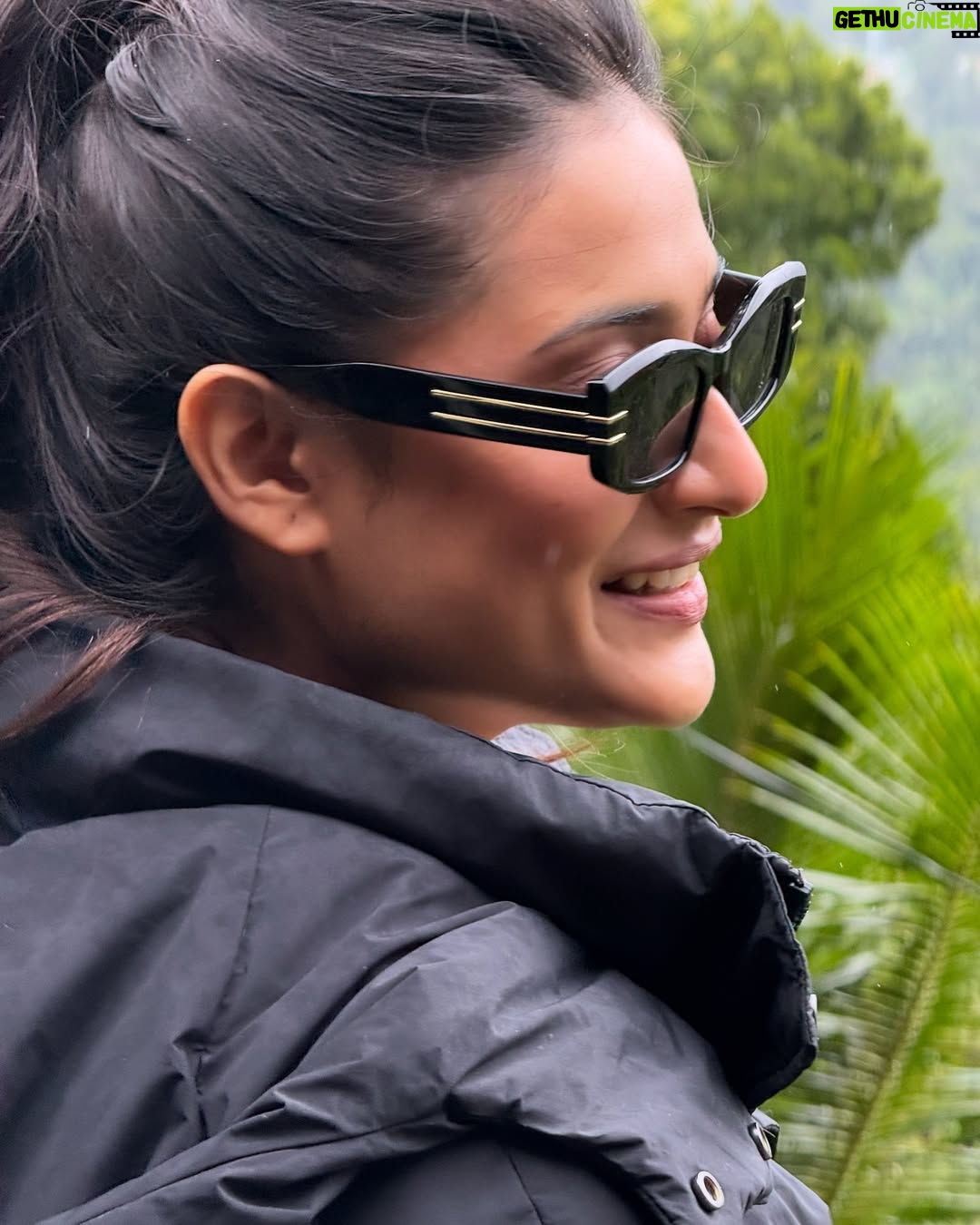 Amrutha Iyengar - 145.7K Likes - When my playlist, mood and the weather were all in sync 🤌😉