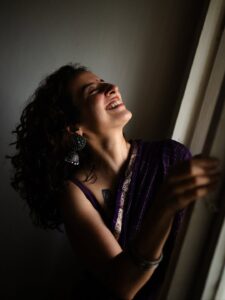 Actress Amrutha Srinivasan HD Photos and Wallpapers September 2025