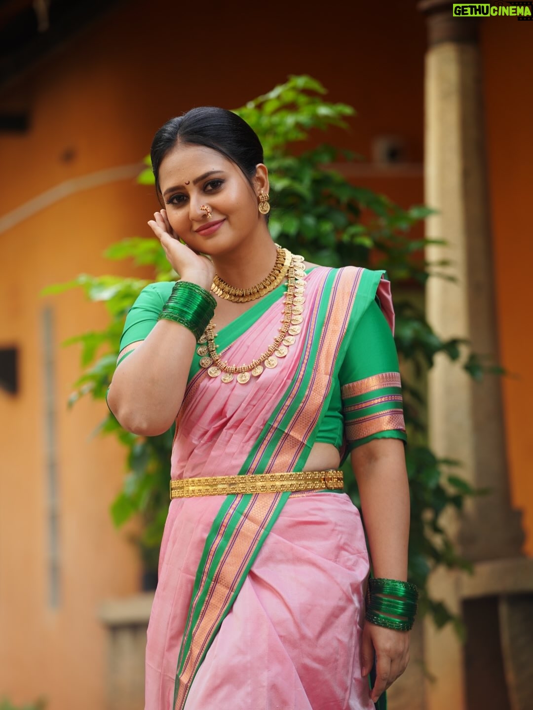 Amulya - 175.4K Likes - ನಮ್ಮ ನಾಡಿನ ಹೆಮ್ಮೆ “ಇಳಕಲ್ ಸೀರೆ “❤️

ದಸರಾ ಹಬ್ಬದ ಶುಭಾಶಯಗಳು ❤️

ಸೀರೆ ಕೊಡಿಸಿದು- ನಮ್ಮ ಯಜಮಾನರು ❤️ @jagdishrchandra