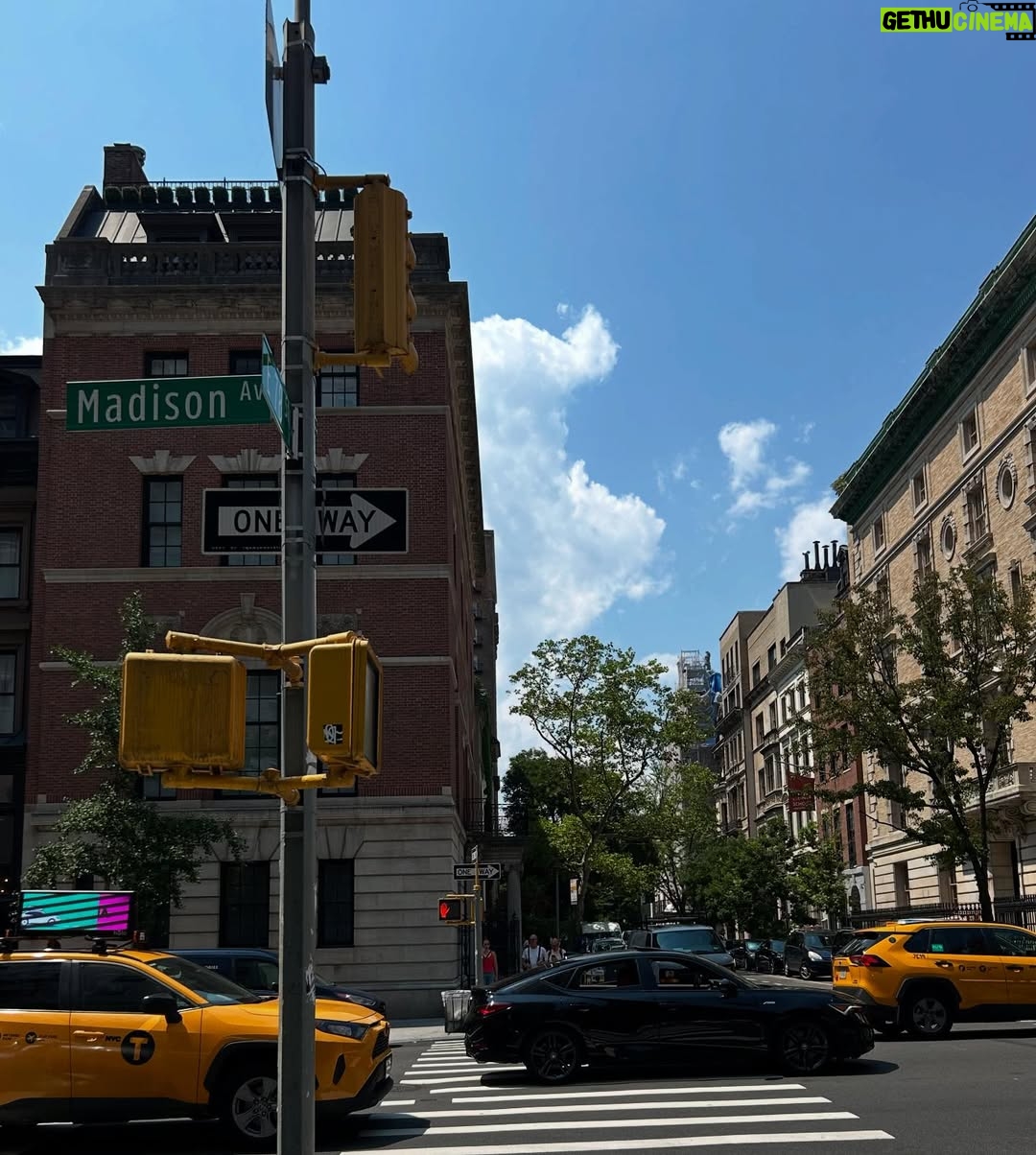 Amy-Leigh Hickman - 10.1K Likes - 💛 NYC summer diaries 2024 💛