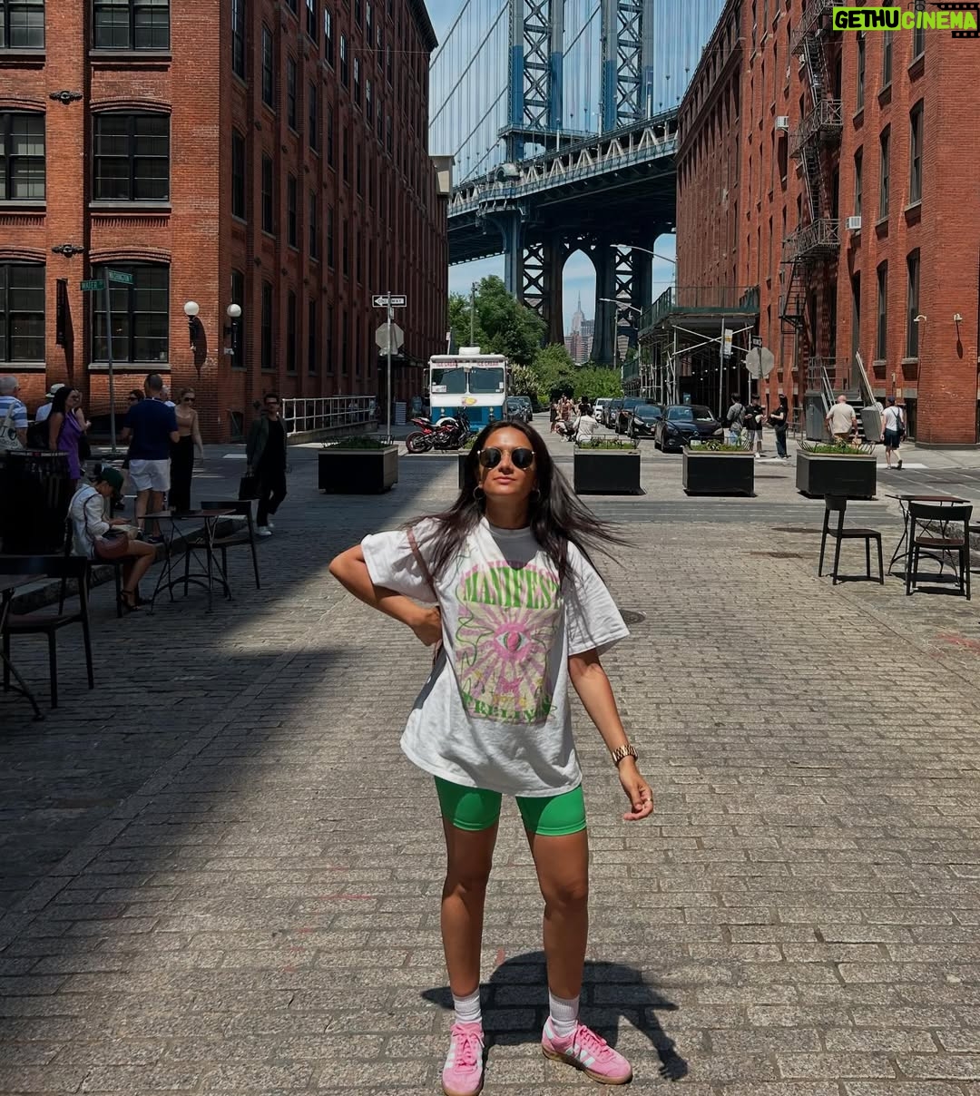 Amy-Leigh Hickman - 10.1K Likes - 💛 NYC summer diaries 2024 💛