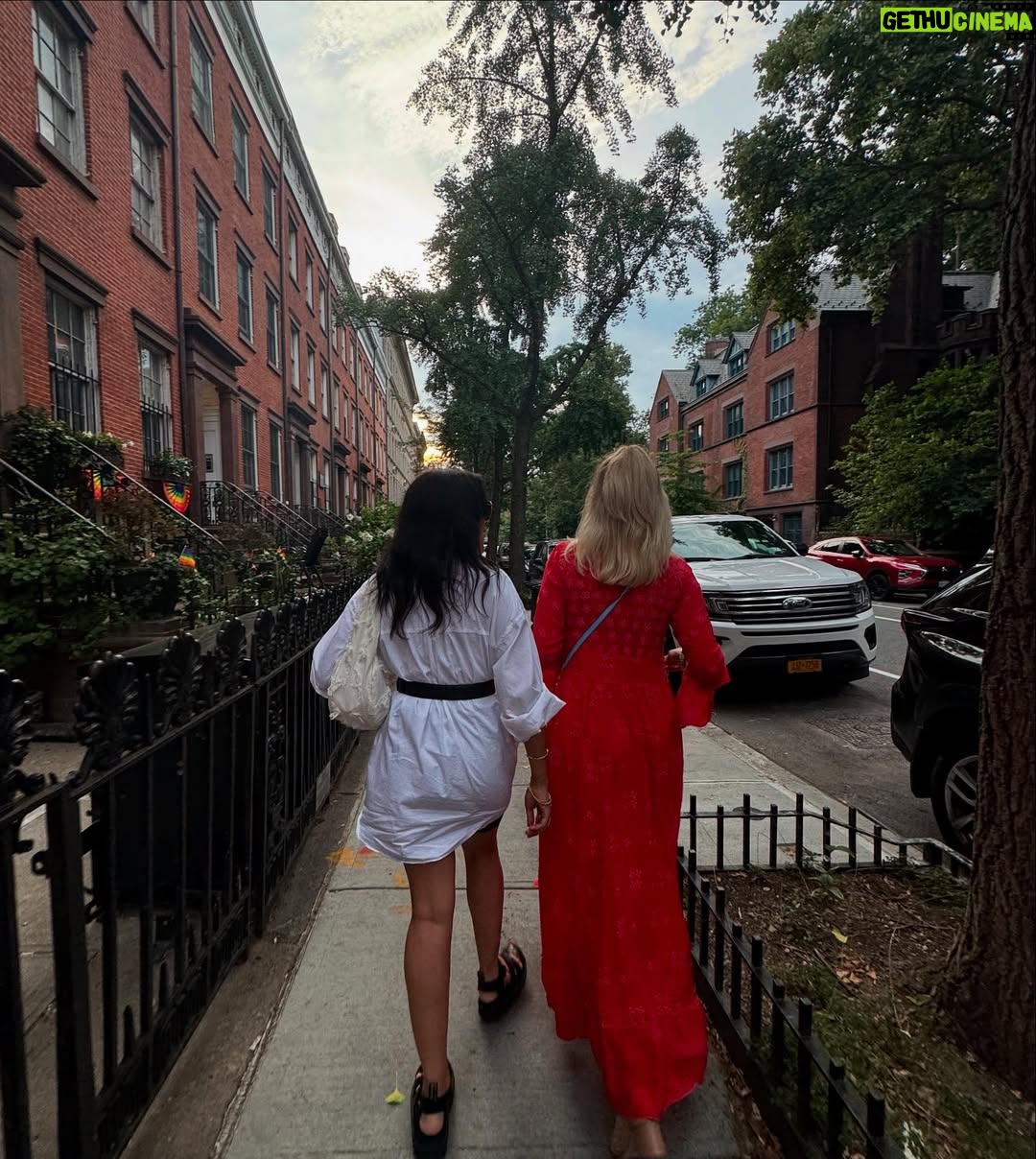Amy-Leigh Hickman - 10.1K Likes - 💛 NYC summer diaries 2024 💛