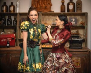 Ana Belena Instagram - Increíble compartir este proyecto con mi querida @liviabritopes ♥️
#actriz #televisa #televisapresenta