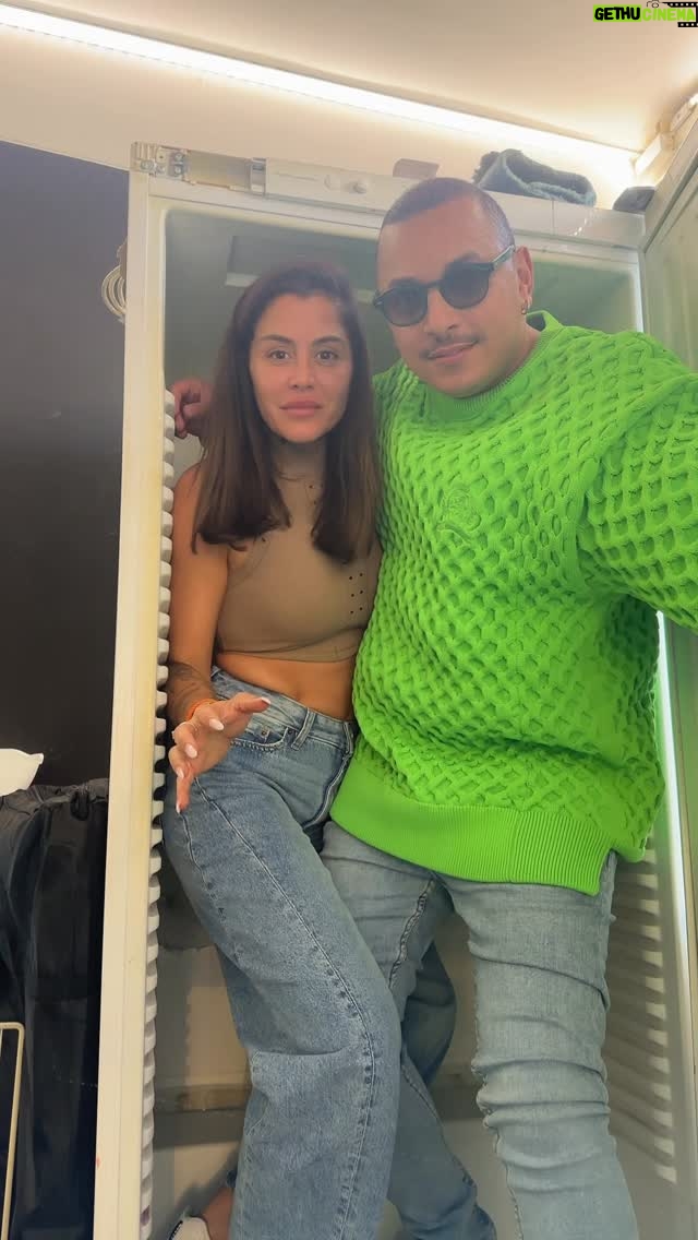 Anaïs Camizuli - 5.3K Likes - Je pense qu’on a réussi la trend ! On est grave sexy @warren_zoub