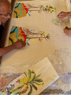 Anandita Pagnis Instagram - Step into our whimsical world of hand-painted giraffes, zebras, and banana trees, amidst buzzing fireflies and majestic cockatoos. Our Golden Earth Hand-painted Lehenga Set brings the Jungle Book to life on rich raw silk, with metallic gold tones and intricate embroidery that shines like the night sky. Every detail is a brushstroke of magic, every thread a whisper of wonder 🦓🌴🦒🌿🏝️🪺🔱

[World of Anush, Bespoke, Lehenga Set, Corset, Floral, Hand embroidery, Hand Painting] 

#worldofanush #bespoke #lehenga #corset #instagram #fyp
