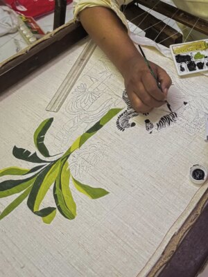 Anandita Pagnis Instagram - Step into our whimsical world of hand-painted giraffes, zebras, and banana trees, amidst buzzing fireflies and majestic cockatoos. Our Golden Earth Hand-painted Lehenga Set brings the Jungle Book to life on rich raw silk, with metallic gold tones and intricate embroidery that shines like the night sky. Every detail is a brushstroke of magic, every thread a whisper of wonder 🦓🌴🦒🌿🏝️🪺🔱

[World of Anush, Bespoke, Lehenga Set, Corset, Floral, Hand embroidery, Hand Painting] 

#worldofanush #bespoke #lehenga #corset #instagram #fyp