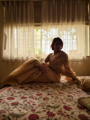 Anandita Pagnis Instagram - Sari, smiles and a side of modaks. Happy Gannu Day ā„ļø
š· @kanishk.varma šš©āā¤ļøāš©