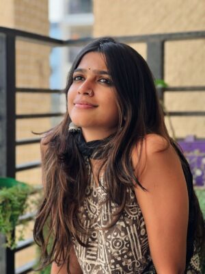 Ananthika Sanilkumar Instagram - Nose pin flexin’, my heart stressin’ 🙂‍↔️