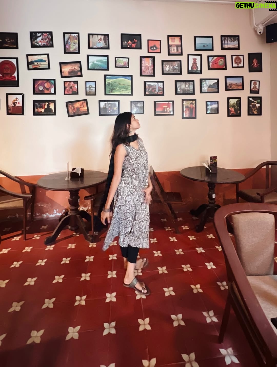 Ananthika Sanilkumar - 502.8K Likes - Nose pin flexin’, my heart stressin’ 🙂‍↔️