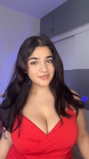 Ananya Agarwal Instagram - Dressed up to go absolutely nowhere🥲🧚‍♀️