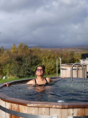 Anasuya Bharadwaj Instagram - 🖤💙🩵✨🇮🇸🌤️😘

PC : @photriyavenky 🥰