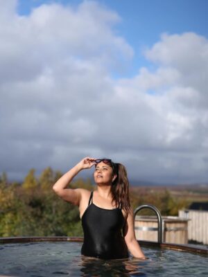 Anasuya Bharadwaj Instagram - 🖤💙🩵✨🇮🇸🌤️😘

PC : @photriyavenky 🥰