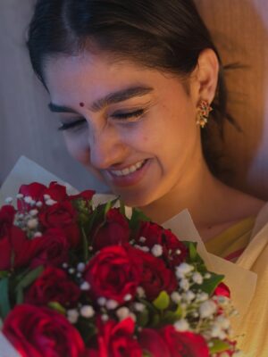 Anaswara Rajan Instagram - Saree for the birthday, heart with Onam, eyes on the lunar eclipse 🌼🌕✨

Just a quiet moment to say thanks — your wishes, love, and little check-ins meant a lot more than you probably realize.
Thanks again 💛🫂