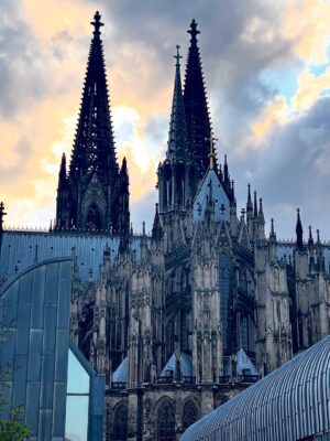 Anaswara Rajan Instagram - The cathedral serves Aura so you don’t have to .⋆♱ 
#colognecathedral
