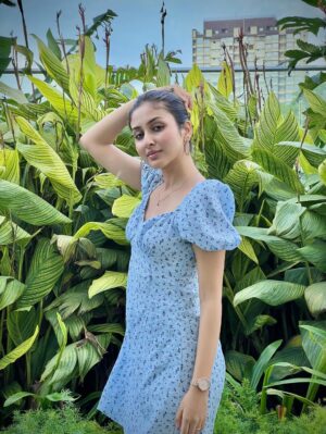Anchal Sahu Instagram - Whispers of wind!🤍🌿