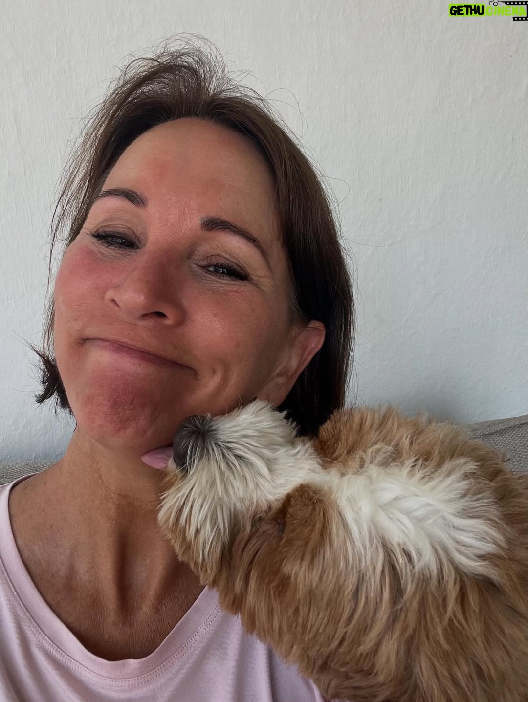 Andrea McLean - 1.3K Likes - Not only is this the song of my childhood growing up in Trinidad, but it sums up exactly how I feel right now. 

🥵 Hot
🥴 Light headed. 
😅 Sweaty. 
🤪 Head full of rules I don’t quite understand.

Yup. Just has my first padel lesson! I have played tennis for years so I ‘kind of’ get it, but also am a bit befuddled. 

🎾 #tryingsomethingnew #newbeginnings