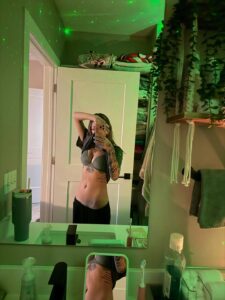 Actress Andrea Russett HD Photos and Wallpapers October 2025