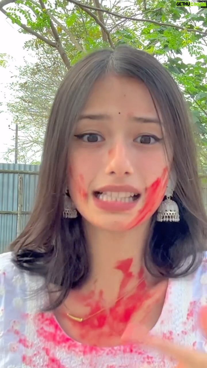 Aney Lepcha - 552.7K Likes - Happy holi 🌈enjoy your day to the fullest  #holi#celebration#holikhelo#enjoy#dance#fyp#reelsindia#aliyabhatt#varundhawan#badrikidulhaniya#buranamanoholihai
