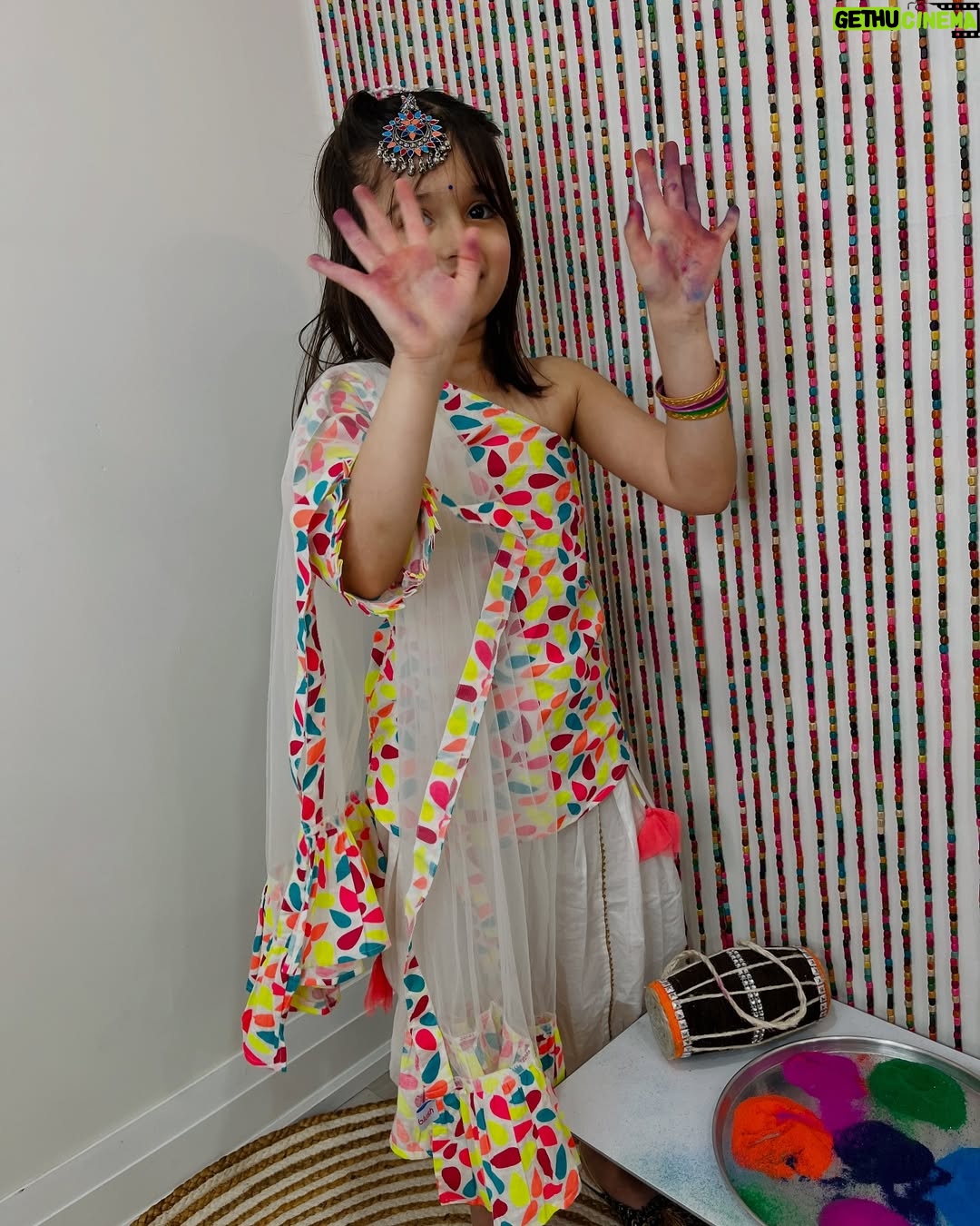 Angel Elena - 20.1K Likes - Wishing you all a very happy holi ❤️

#holi#rang#festival #colourful #holihai#newpost#holivibes #indian#festivals #ethenicwear