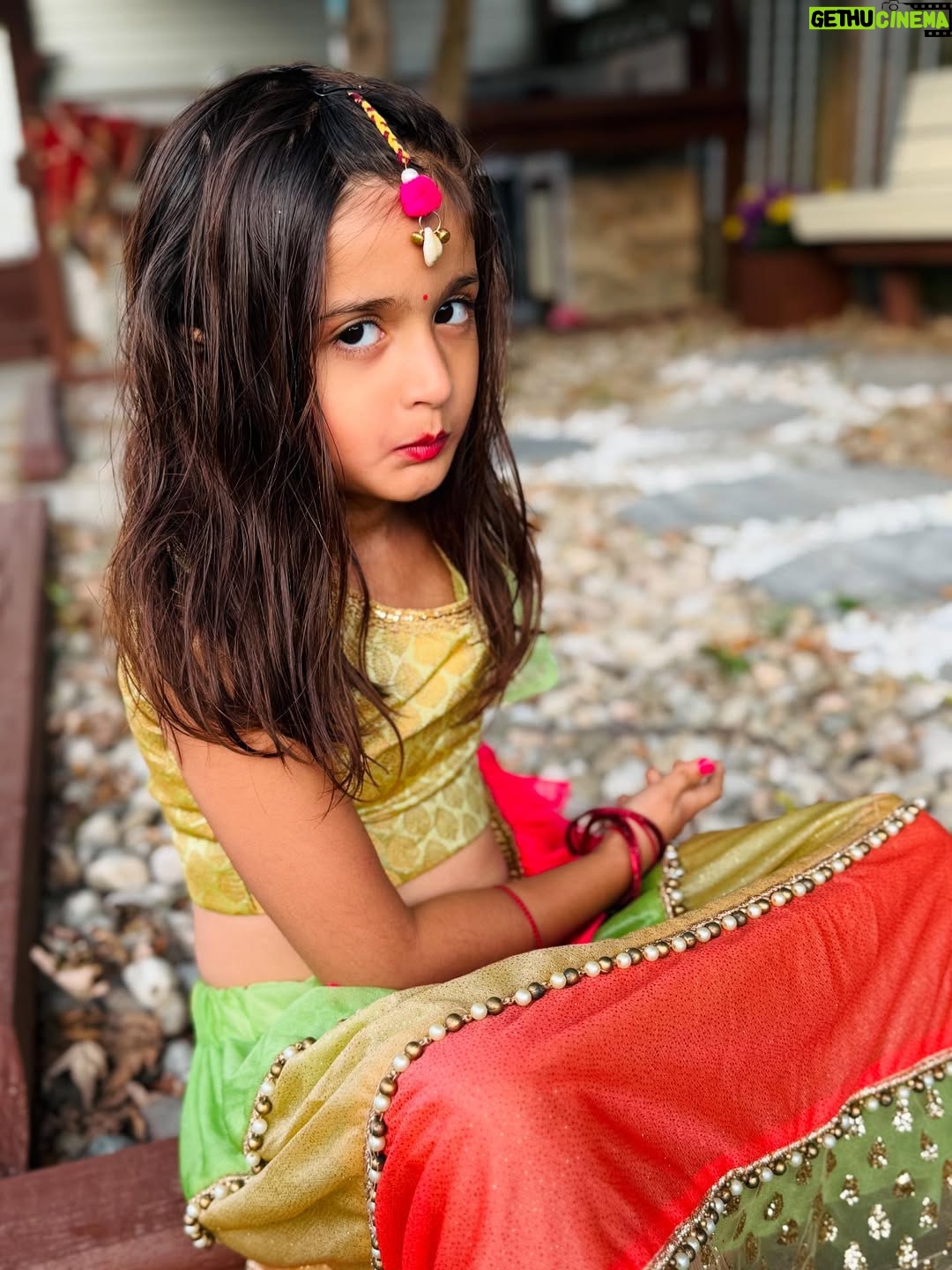 Angel Elena - 1K Likes - Cute conversion of original pic into these beautiful outfits pic ❤️

#garwa #ai#googlegeminitrend❤️🤗✨ #googlegemini❤️ #newtrend#beauty #navratrivibes❤️ #gujarati