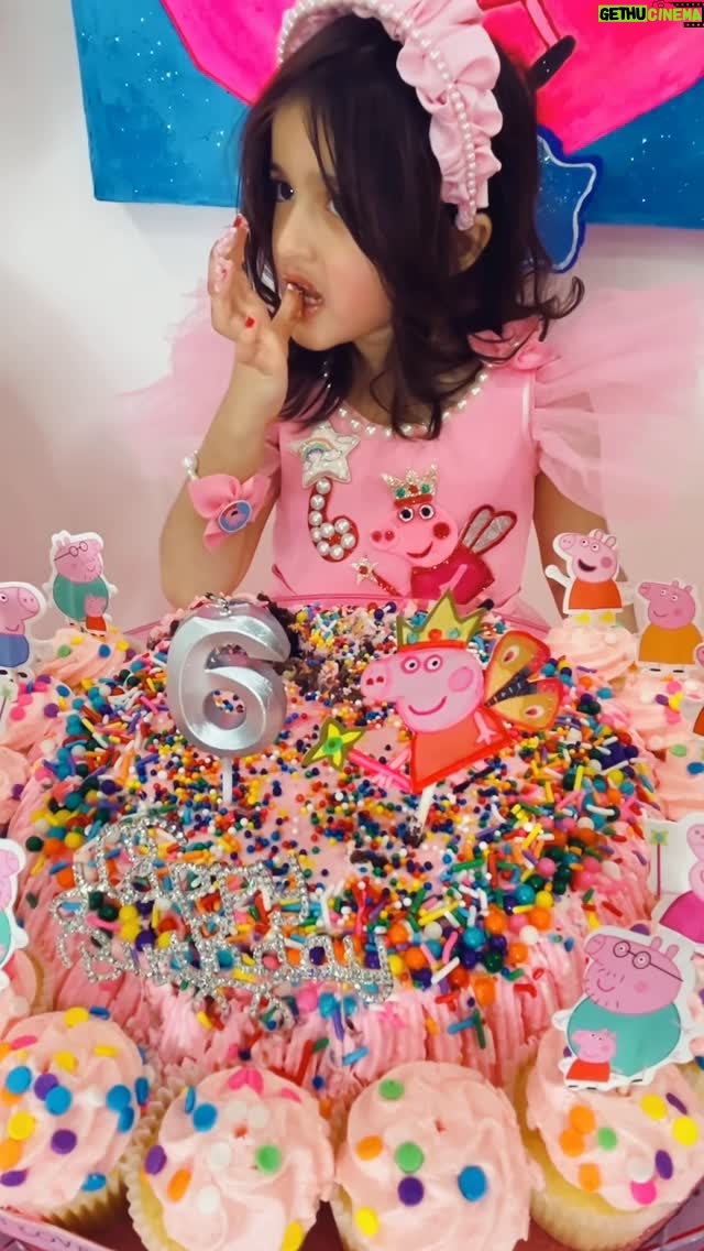 Angel Elena - 374 Likes - 😘😘🧿

#réel #reelitfeelit❤️❤️ #redcarpet #reebok #trendingaudio❤️ #reelindia❤️❤️ #birthday #reallife #reeloftheday #realtorsofinstagram
