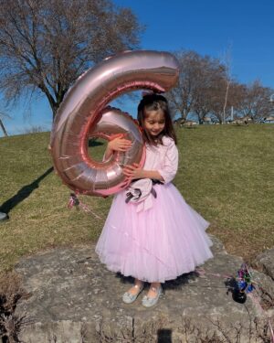 Angel Elena Instagram - Pre Birthday shoot🥰
My princess will be 6 years old on 18th April ❤️❤️😘😘🎂🎉🧚
Growing so fast🙂😇
#birthdaycake #6birthday #princessbirthday #happy birthday #birtday #birtjdayshoot #outdoorshoot #princess #cutebaby #babyelenahday