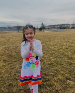 Angel Elena Instagram - Holiiiii hai❤️
dress designed by mommy @my_plentiful_life
#ree #feelitreelit #trendingsongs #facebookreels #reels🇬🇧🏍️ #reeducaçãoalimentar #instamusic #reelkarofeelkaro❤ #newreel #reelkarofeelkaro❤ #holi#indianfestiva